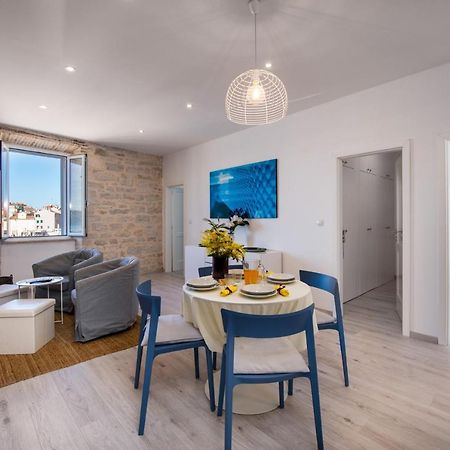 Island Sea View Free Parking Apartment Rovinj Bagian luar foto