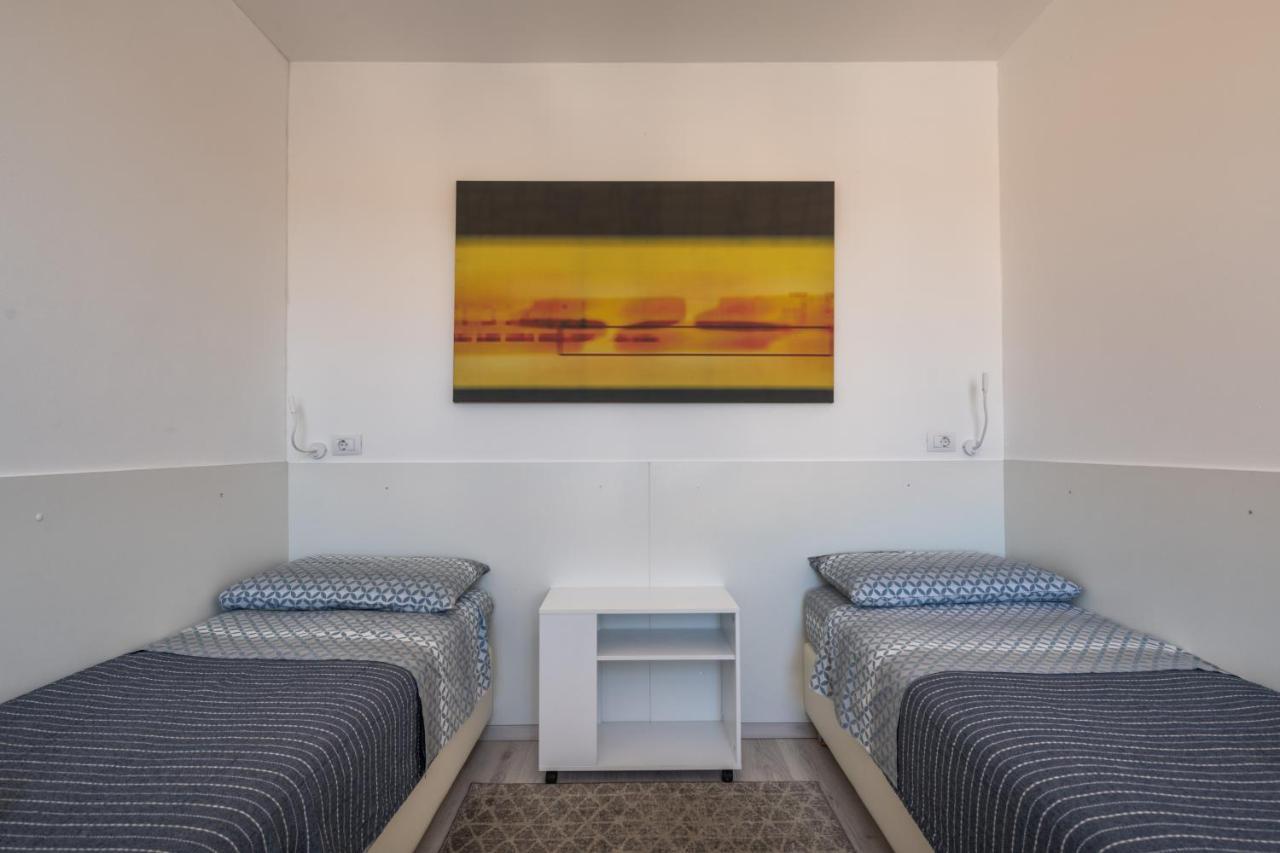 Island Sea View Free Parking Apartment Rovinj Bagian luar foto
